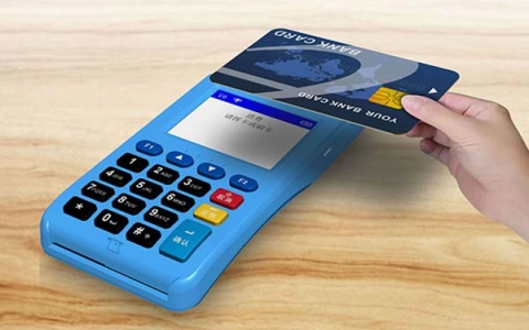 拉卡拉POS机不固定商户刷卡是如何实现的